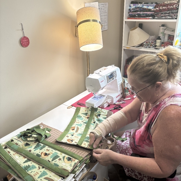 Meet your Posher, Beverley - Picture 2 of 2